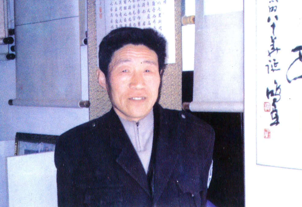 陈福平 1953年生于河北省威县,大专学历,清雅居主人,号五福画家